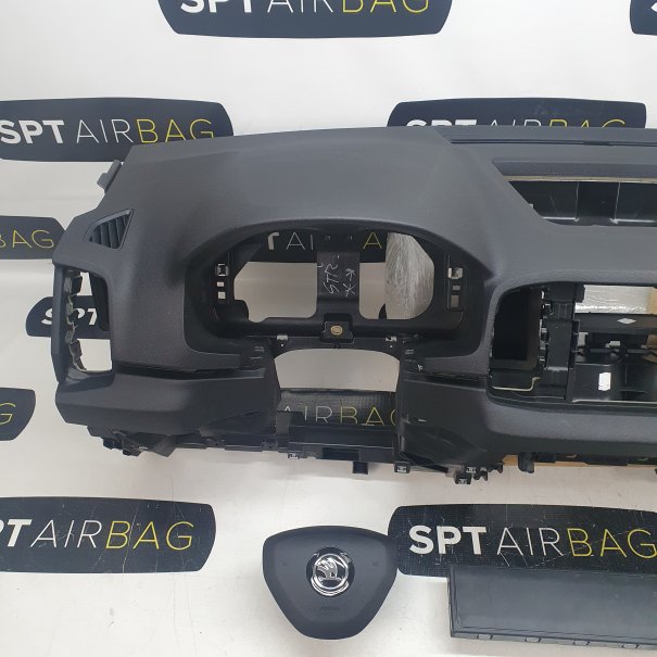 KAROQ DASHBOARD AIRBAG SET REEKS ZITBANDEN...