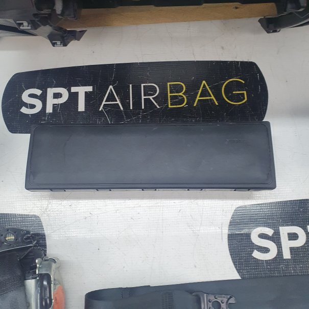 KAROQ CONSOLE DASHBOARD AIRBAG CUSHIONS BELTS