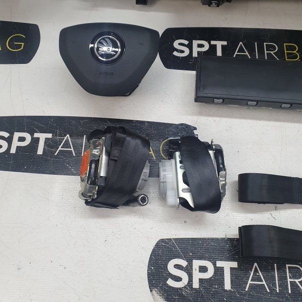 KAROQ CONSOLE DASHBOARD AIRBAG CUSHIONS BELTS