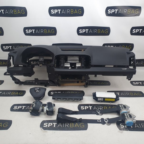 KAROQ DASHBOARD AIRBAG SET REEKS ZITBANDEN...