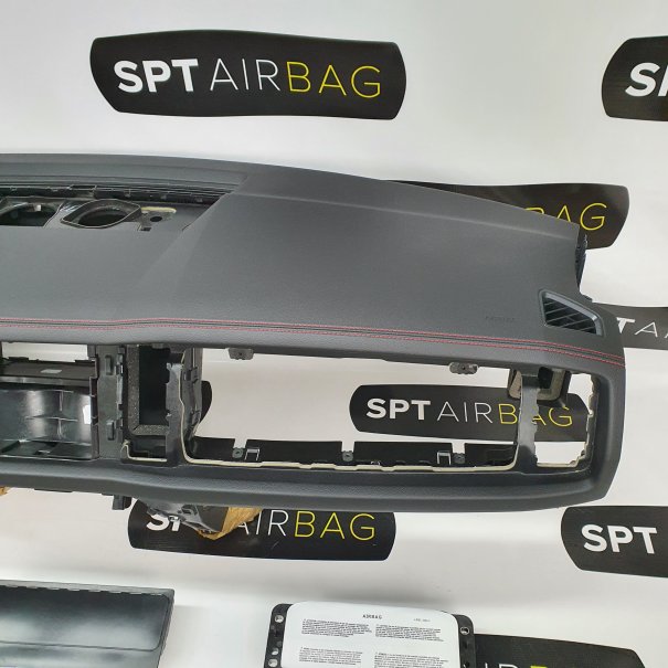 KODIAQ VRS DASHBOARD WITH RED THREAD AIRBAG KIT...