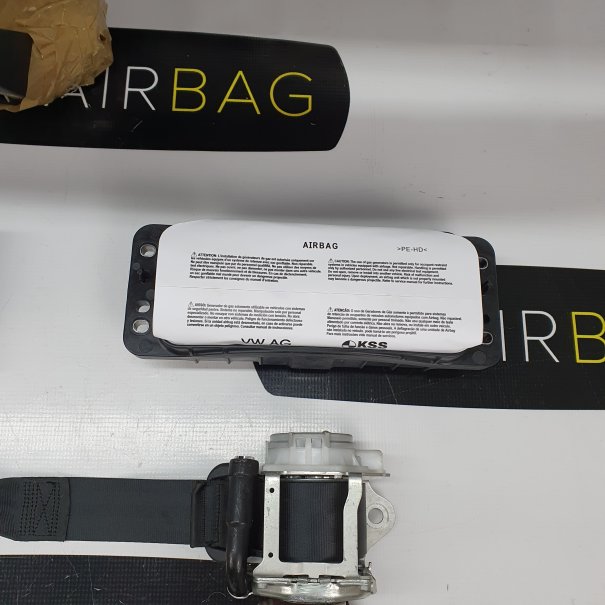 KODIAQ VRS DASHBOARD WITH RED THREAD AIRBAG KIT...