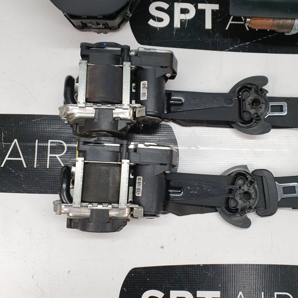 KODIAQ VRS DASHBOARD WITH RED THREAD AIRBAG KIT...