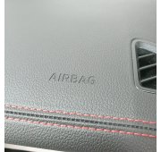 KODIAQ VRS TABLEAU DE BORD AVEC FIL ROUGE AIRBAG ENSEMBLE CEINTURES DE SÉCURITÉ PETITE