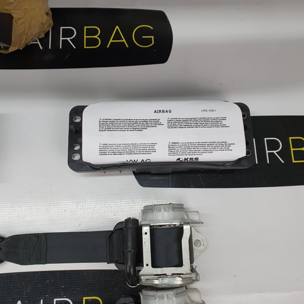 KODIAQ VRS DASHBOARD WITH RED THREAD AIRBAG KIT...