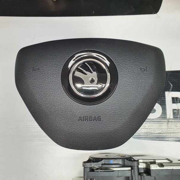 KODIAQ VRS TABLEAU DE BORD AVEC FIL ROUGE...