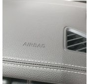 KODIAQ VRS TABLEAU DE BORD AVEC FIL ROUGE AIRBAG ENSEMBLE CEINTURES DE SÉCURITÉ