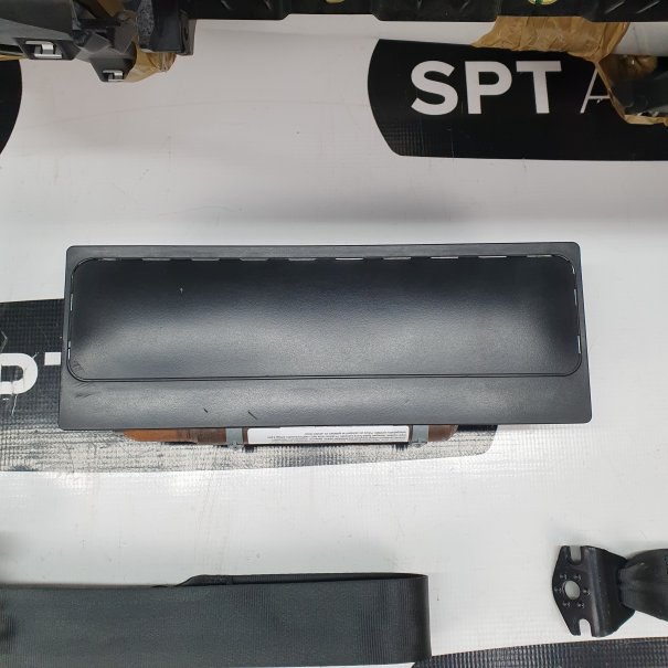 KODIAQ VRS DASHBOARD WITH GREY THREAD AIRBAG...