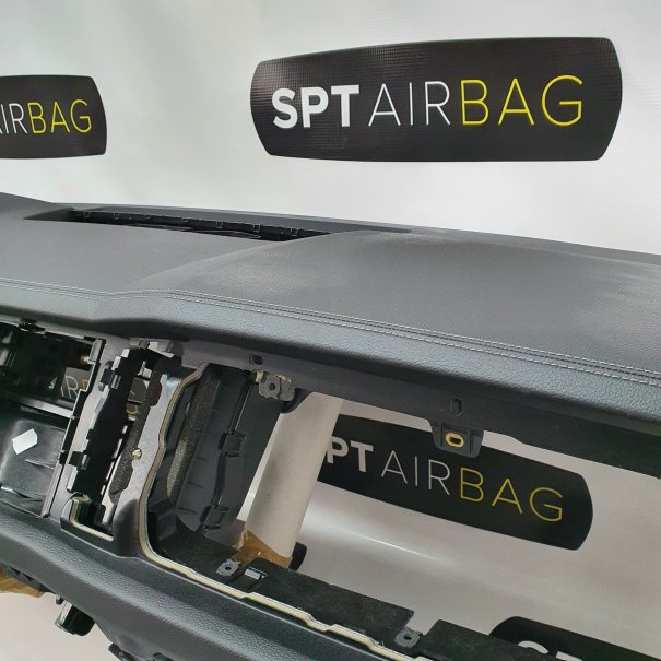 KODIAQ VRS DASHBOARD WITH GREY THREAD AIRBAG...