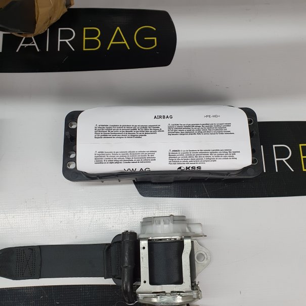 KODIAQ VRS DASHBOARD WITH GREY THREAD AIRBAG...