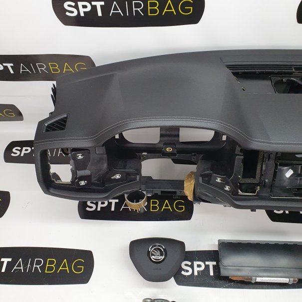 KODIAQ VRS DASHBOARD WITH GREY THREAD AIRBAG...