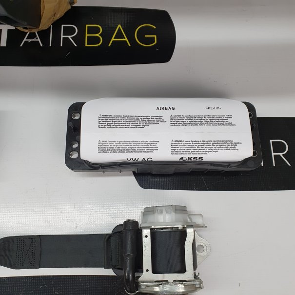 KODIAQ VRS DASHBOARD WITH GREY THREAD AIRBAG...