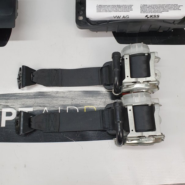 KODIAQ VRS DASHBOARD WITH GREY THREAD AIRBAG...