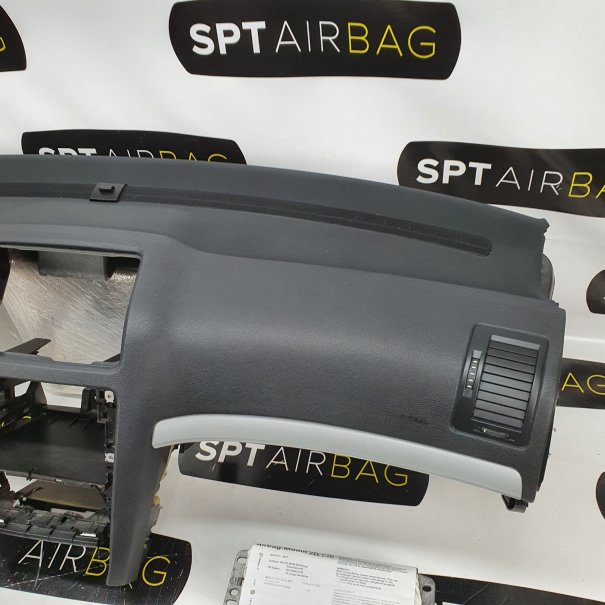 OCTAVIA II 2 LIFT DASHBOARD AIRBAG KIT SEAT BELTS
