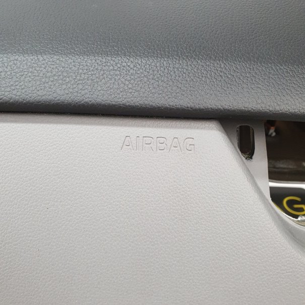 OCTAVIA III 3 LIFT DASHBOARD GRAY BOTTOM AIRBAG...