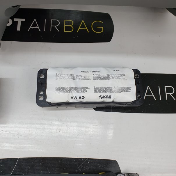 OCTAVIA III 3 LIFT DASHBOARD GRAY BOTTOM AIRBAG...
