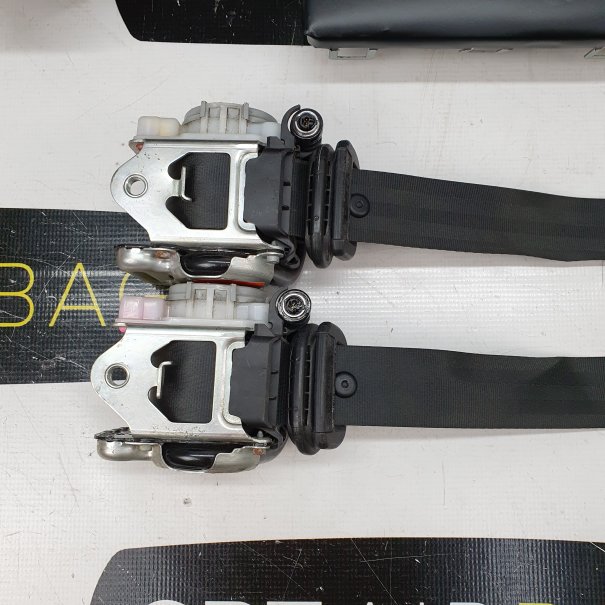 OCTAVIA III 3 DASHBOARD GRAY BOTTOM AIRBAG KIT...