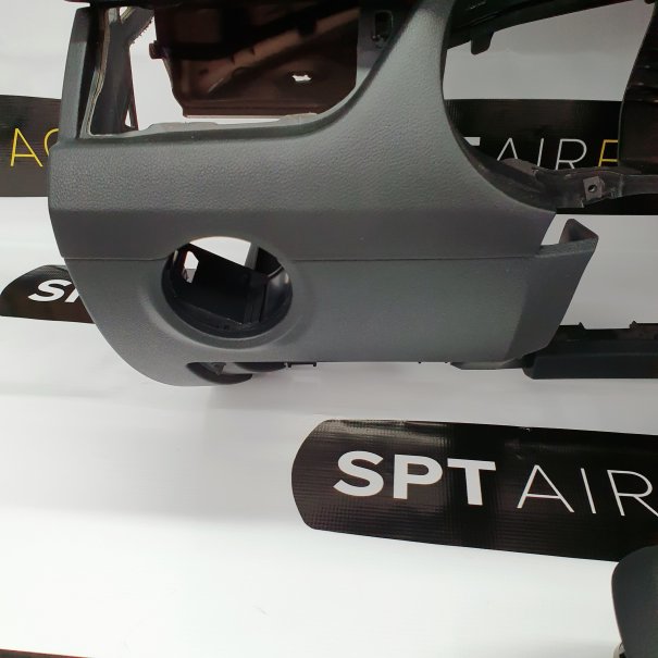 OCTAVIA III 3 XENON CONSOLE DASHBOARD AIRBAG...