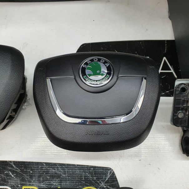 YETI CONSOLE DASHBOARD AIRBAG SET...