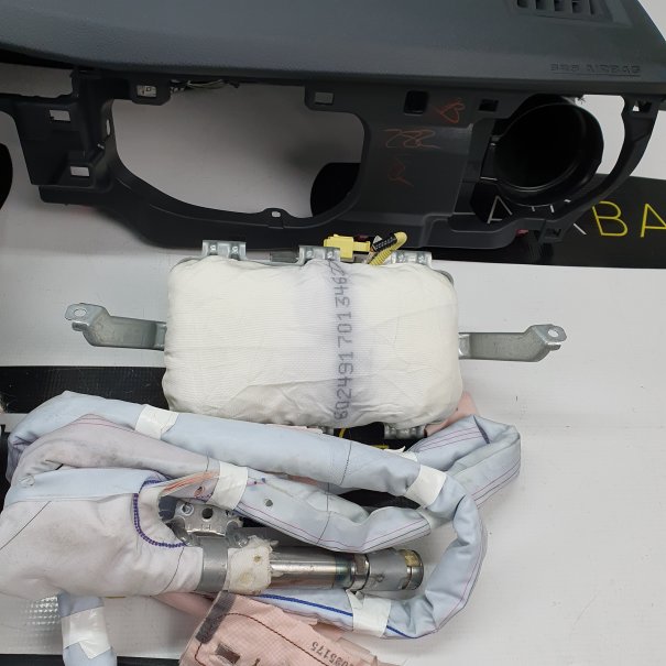 AURIS II 2 DASHBOARD AIRBAG KIT SET BELTS CURTAINS