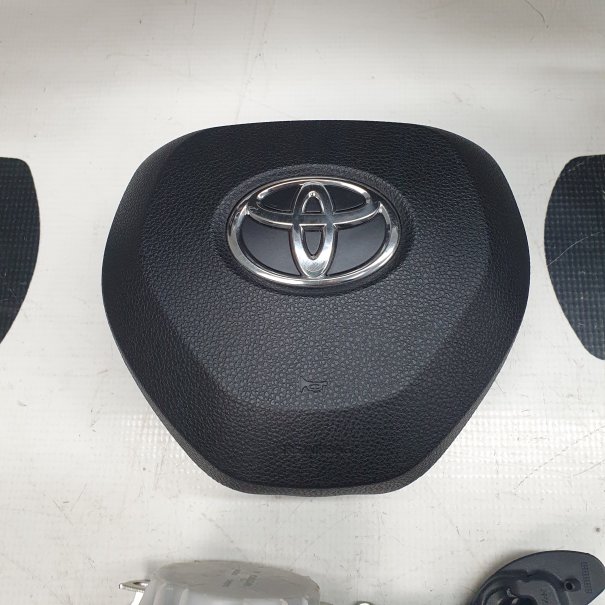 RAV4 NITKA NIEBIESKA KONSOLA DESKA ROZDZIELCZA...