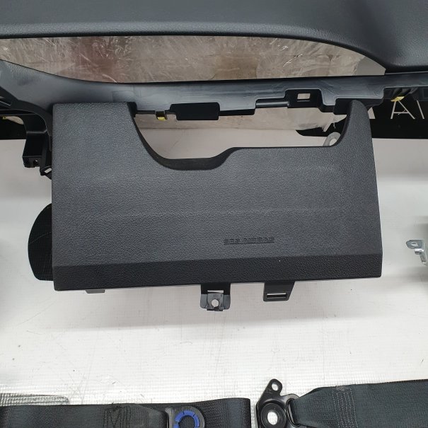 YARIS III 3 LIFT CONSOLA SALPICADERO TABLERO DE...