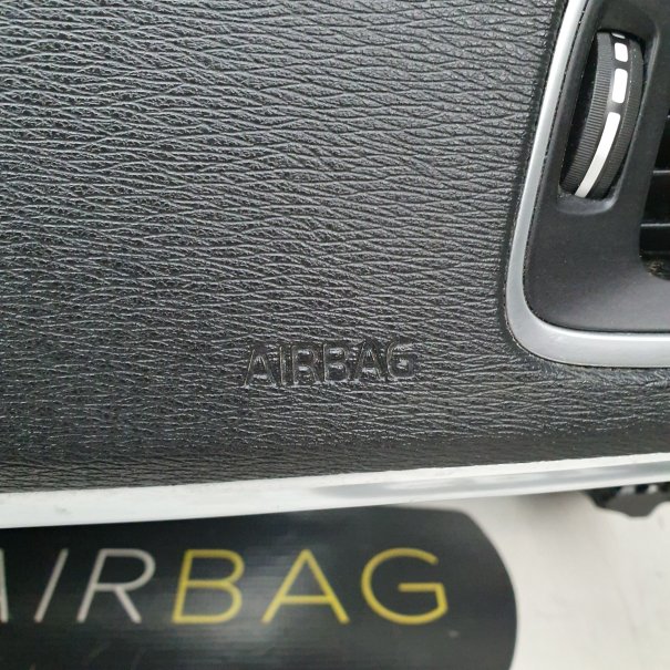 V40 CROSS COUNTRY LIFT CONSOLE DASHBOARD AIRBAG
