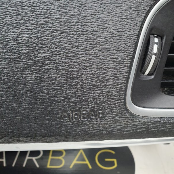 V40 CROSS COUNTRY CONSOLA TABLERO DIVISOR COJÍN...