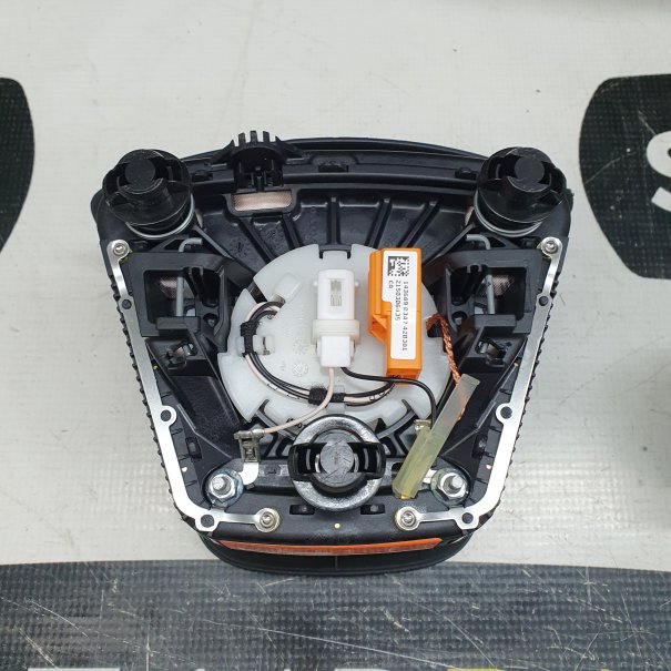 V40 CROSS COUNTRY CONSOLA TABLERO DIVISOR COJÍN...