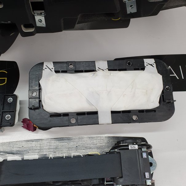 V90 CONSOLE DASHBOARD AIRBAG KIT SEAT BELTS