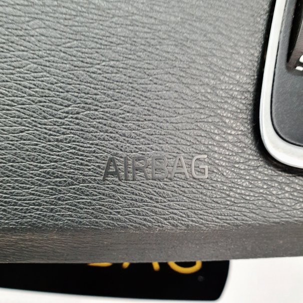 V60 CONSOLE DASHBOARD AIRBAG SEATBELT PRETENSIONER