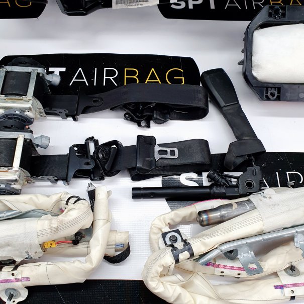 V60 DASHBOARD AIRBAG SET VEILIGHEIDSRIEMEN...