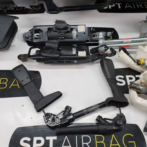 XC60 DASHBOARD AIRBAG SET VEILIGHEIDSRIEMEN...