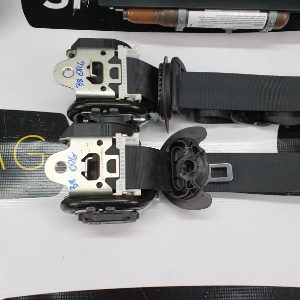 PASSSAT B8 GTI DASHBOARD AIRBAG KIT SEAT BELTS