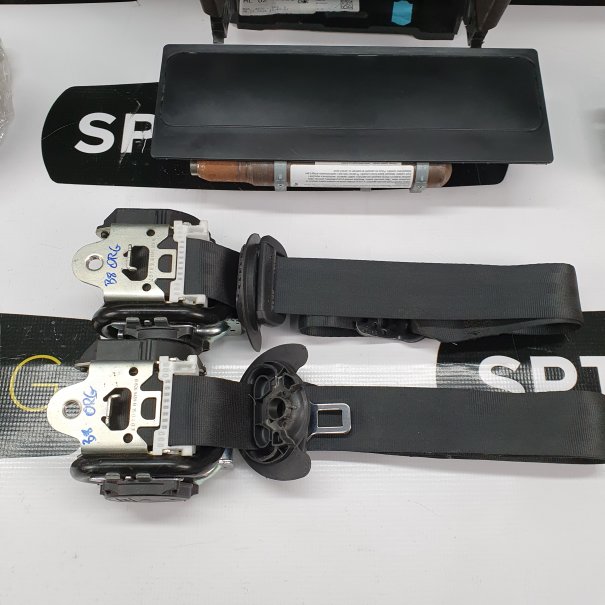 PASSAT B8 DASHBOARD AIRBAG KIT SEAT BELTS