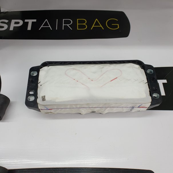 PASSAT B8 DASHBOARD AIRBAG KIT SEAT BELTS