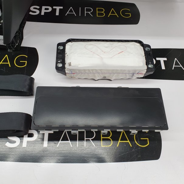 PASSAT B8 GTI LIFT ARMATURENBRETT AIRBAG KIT...