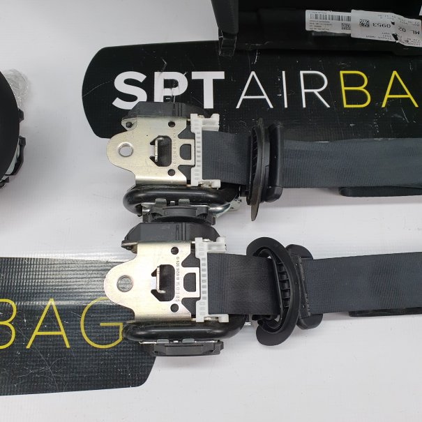 PASSAT B8 GTI DASHBOARD AIRBAG KIT SEAT BELTS