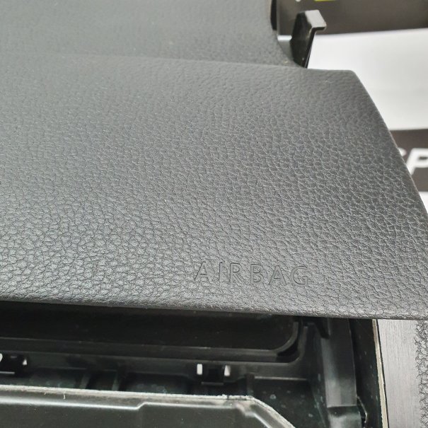 PASSAT B8 DASHBOARD AIRBAG KIT SEAT BELTS