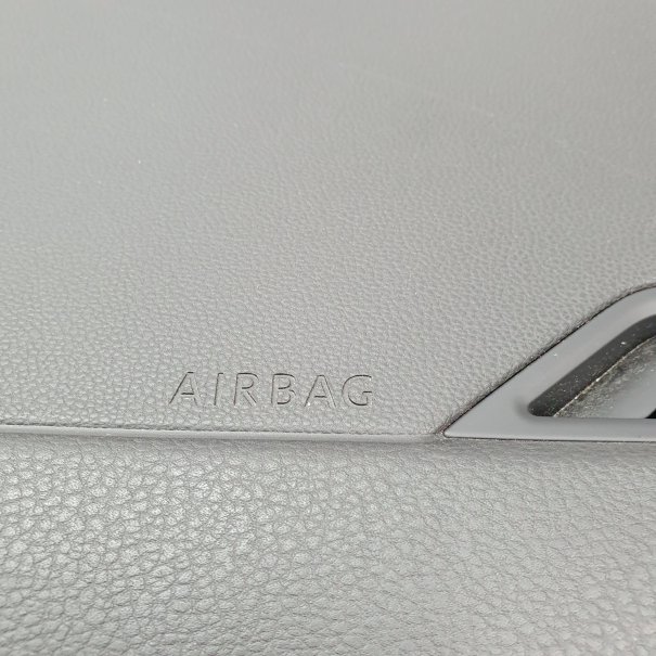 SPORTSVAN DASHBOARD AIRBAG SET VEILIGHEIDSRIEMEN