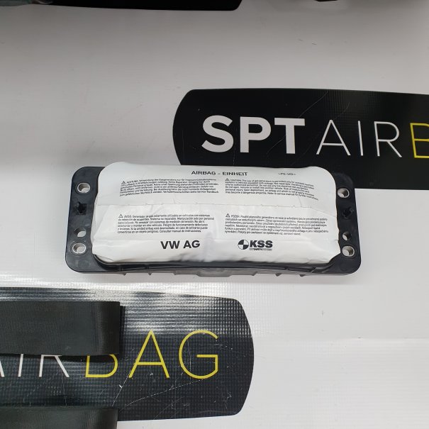 T6.1 DASHBOARD AIRBAG KIT SEAT BELTS