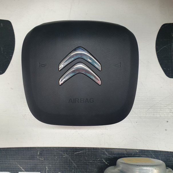 C5 AIRCROSS DASHBOARD AIRBAG KIT SEAT BELTS...