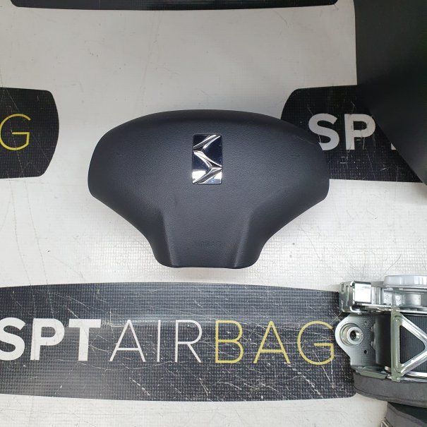DS3 DASHBOARD AIRBAG KIT SEAT BELTS
