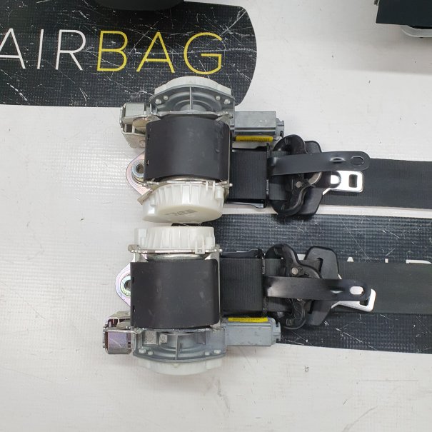 FIESTA MK7 DASHBOARD AIRBAG KIT SEAT BELTS