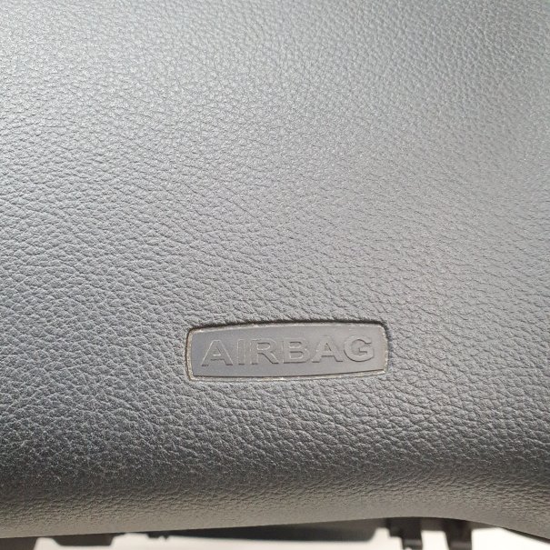 B-MAX DASHBOARD AIRBAG KIT SEAT BELTS