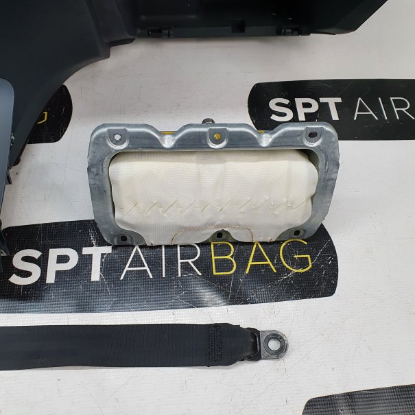 FIESTA MK7 DASHBOARD AIRBAG KIT SEAT BELTS