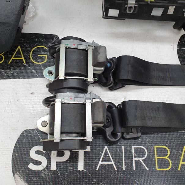 FOCUS 3 III LIFT DASHBOARD AIRBAG SET REEKS