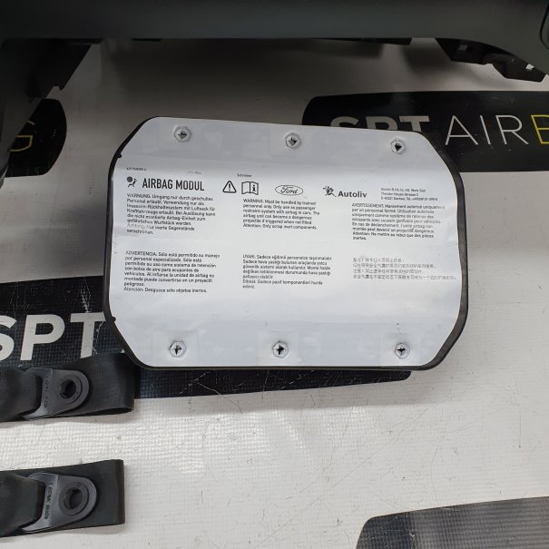 FOCUS 3 III LIFT DASHBOARD AIRBAG SET REEKS