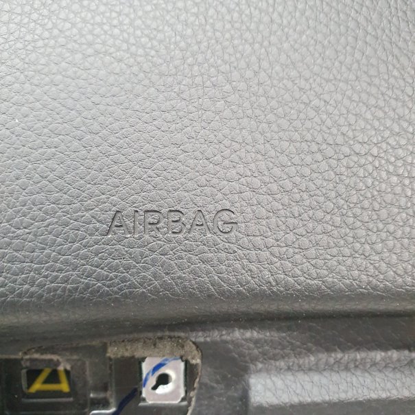 i40 DASHBOARD AIRBAG KIT SET BELTS