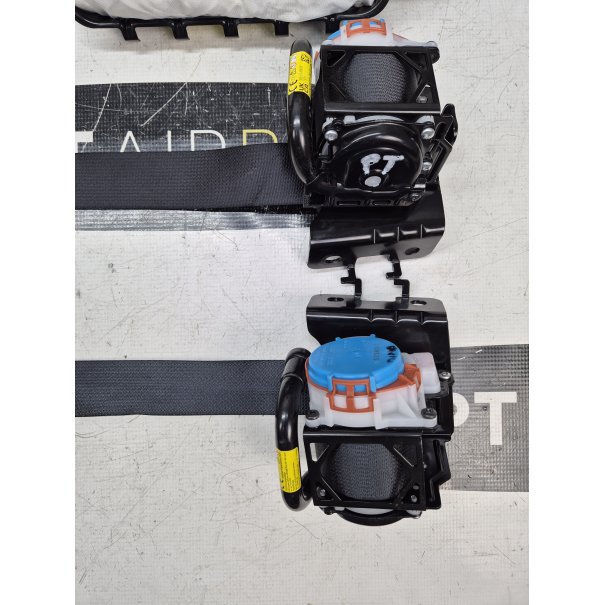 KONA II 2 DASHBOARD AIRBAG KIT SET BELTS